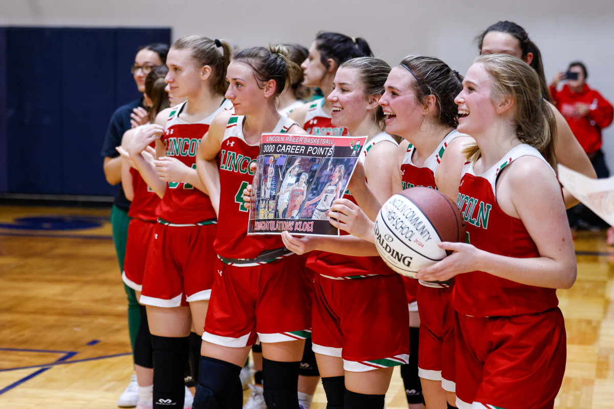 Kloe Froebe Lincoln Illinois girls basketball February 2 2024 Nate Latsch 25753