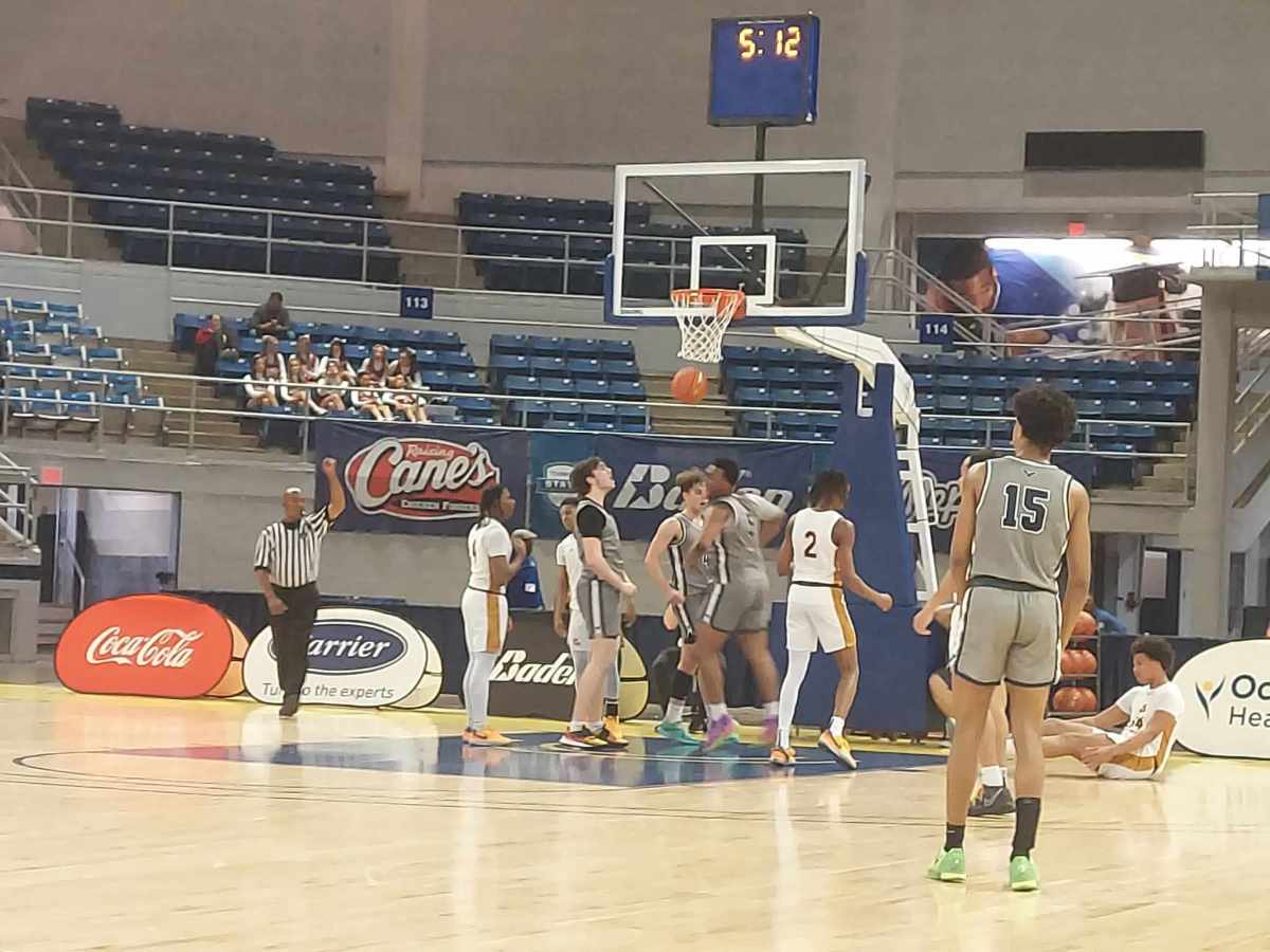 JS Clark (in white) defeated Episcopal of Acadiana in the Division V select semifinals March 4, 2024.