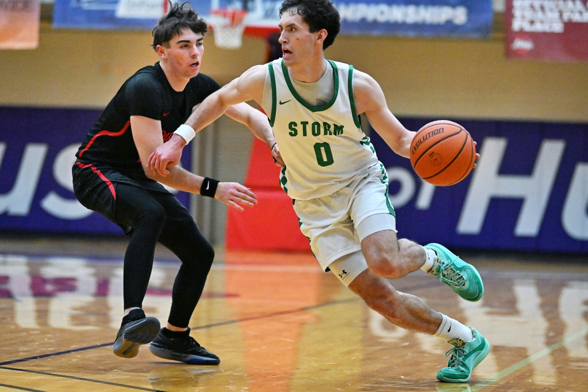 a Summit Mountain View 5A Oregon boys basketball quarterfinal 2024 Leon Neuschwander 10