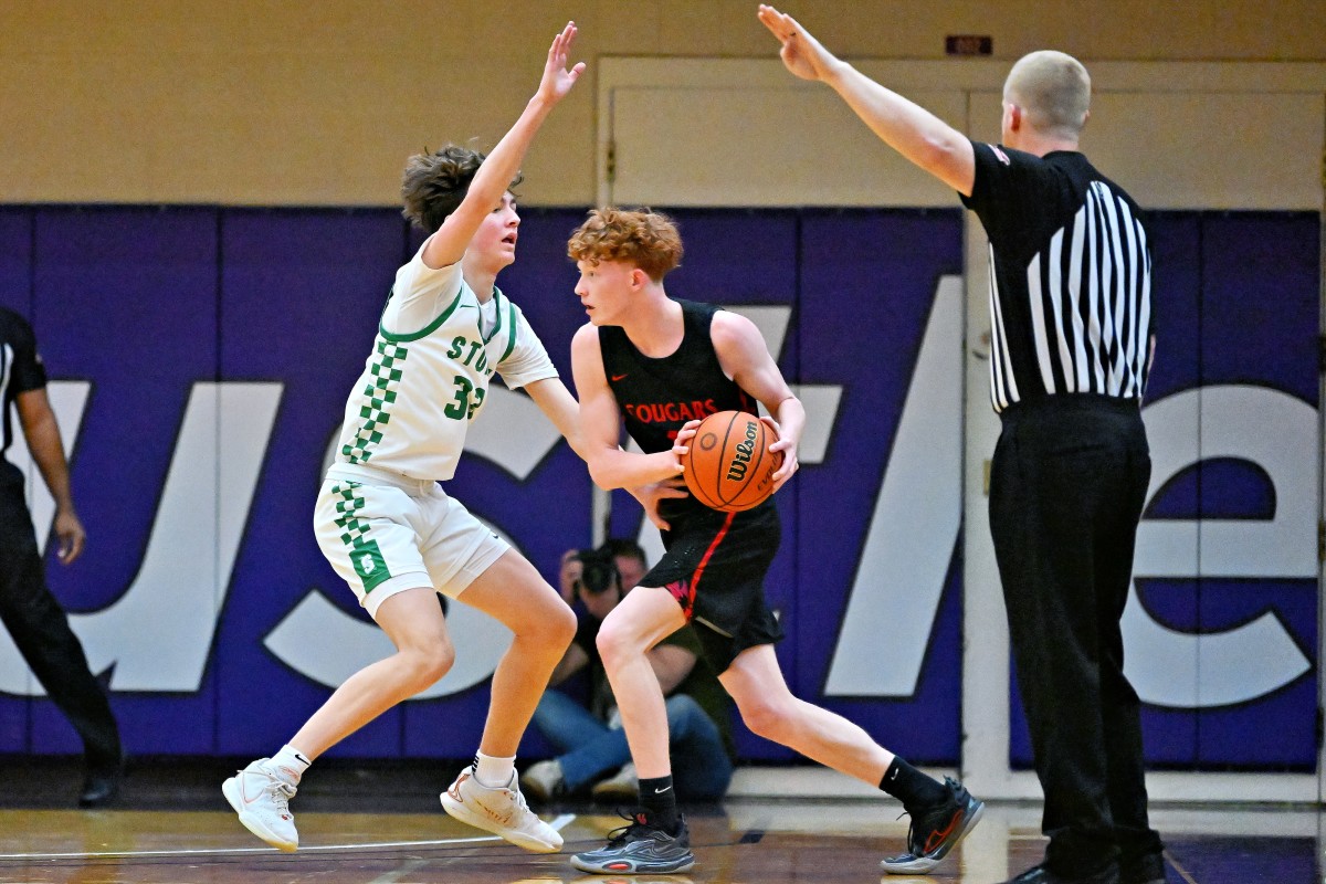 a Summit Mountain View 5A Oregon boys basketball quarterfinal 2024 Leon Neuschwander 12