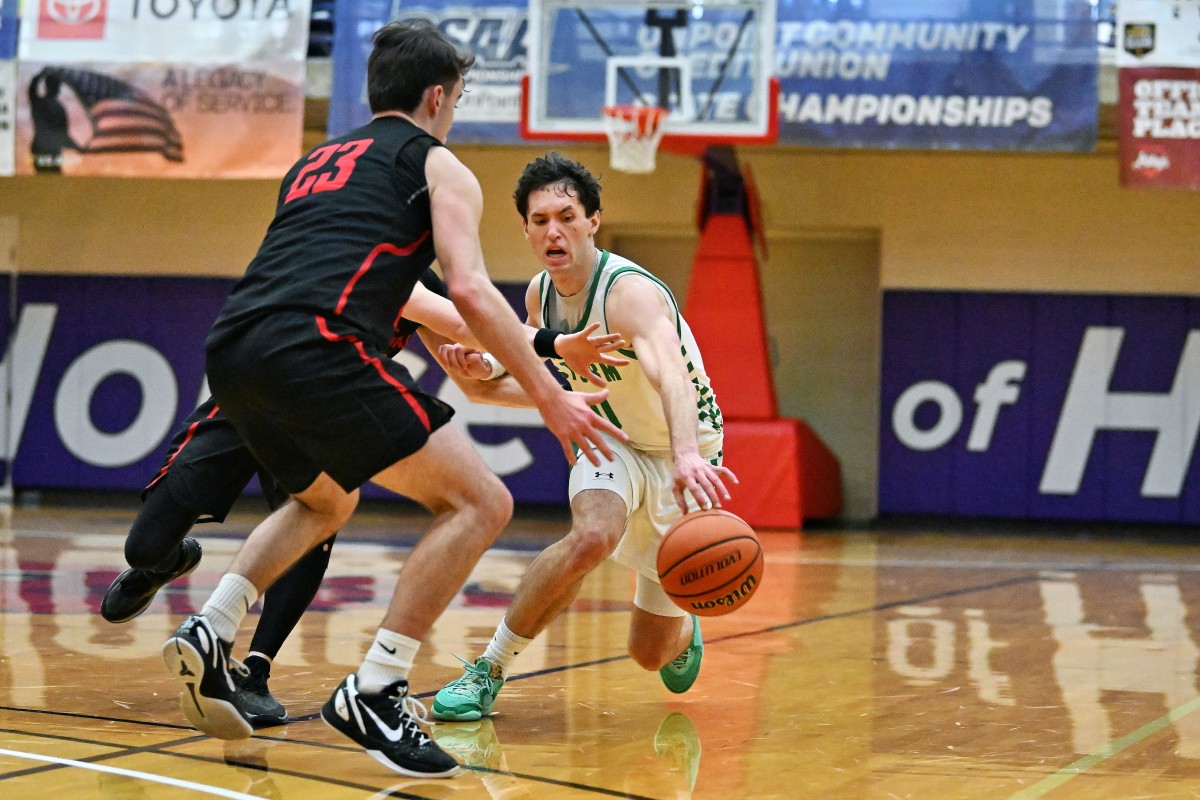 a Summit Mountain View 5A Oregon boys basketball quarterfinal 2024 Leon Neuschwander 13