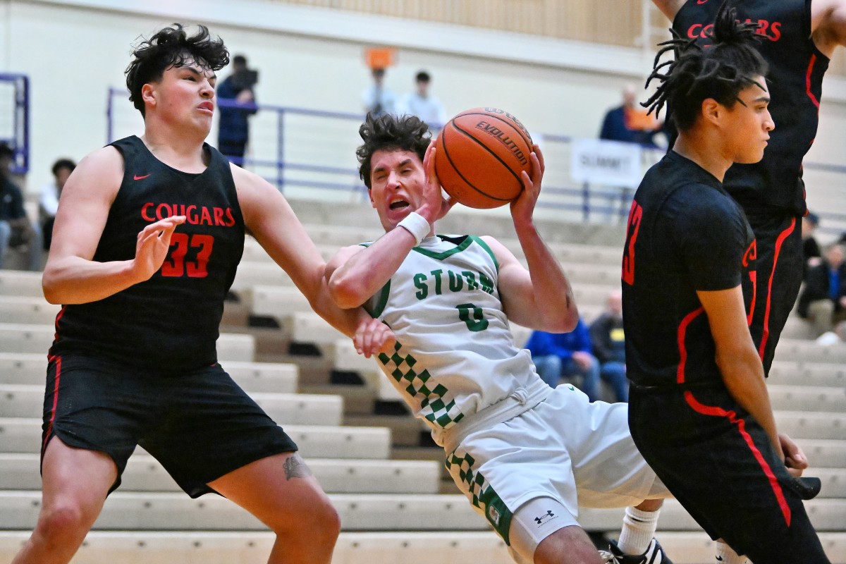 a Summit Mountain View 5A Oregon boys basketball quarterfinal 2024 Leon Neuschwander 18