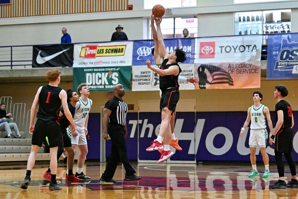 a Summit Mountain View 5A Oregon boys basketball quarterfinal 2024 Leon Neuschwander 1