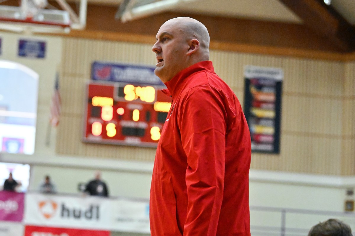 a Summit Mountain View 5A Oregon boys basketball quarterfinal 2024 Leon Neuschwander 7