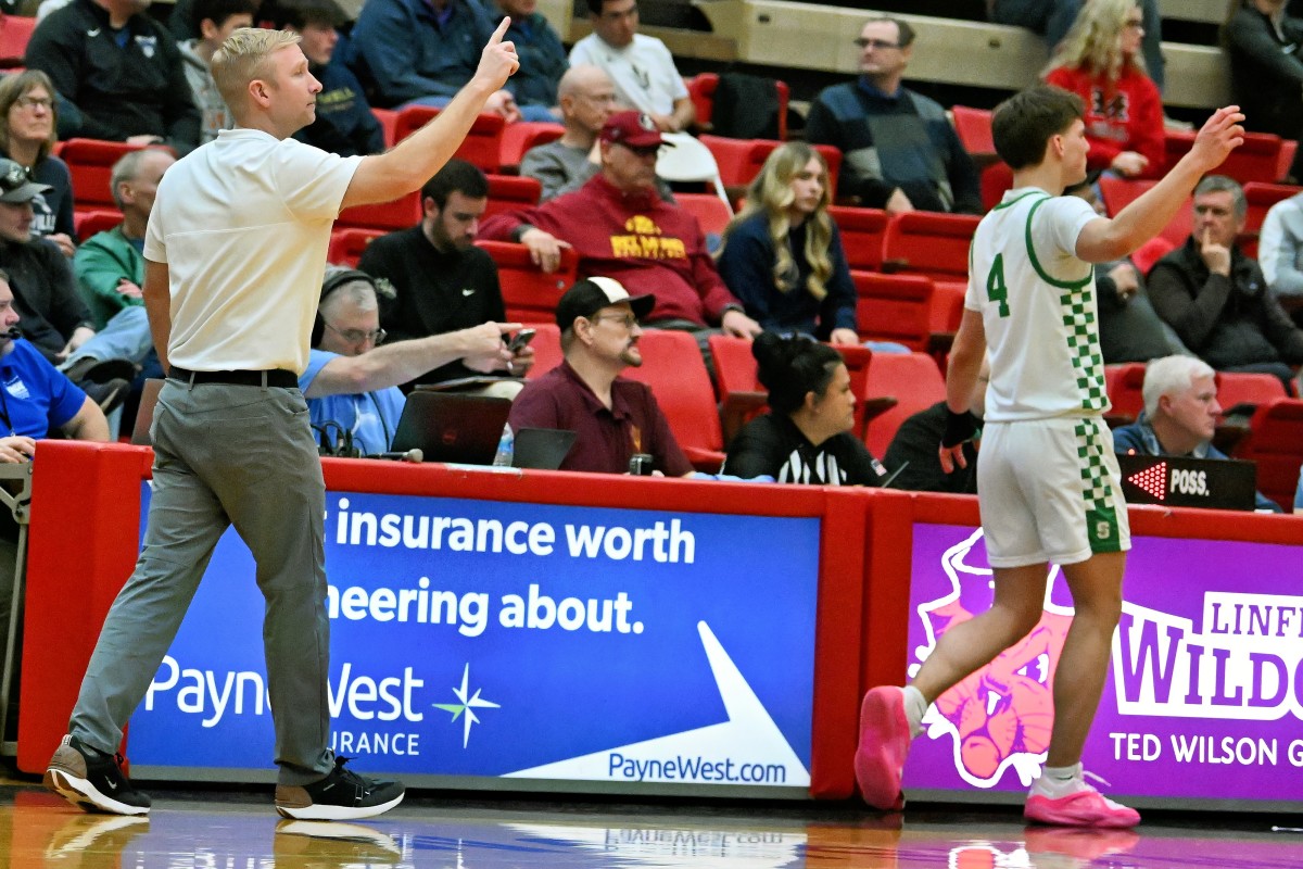 a Summit Mountain View 5A Oregon boys basketball quarterfinal 2024 Leon Neuschwander 41