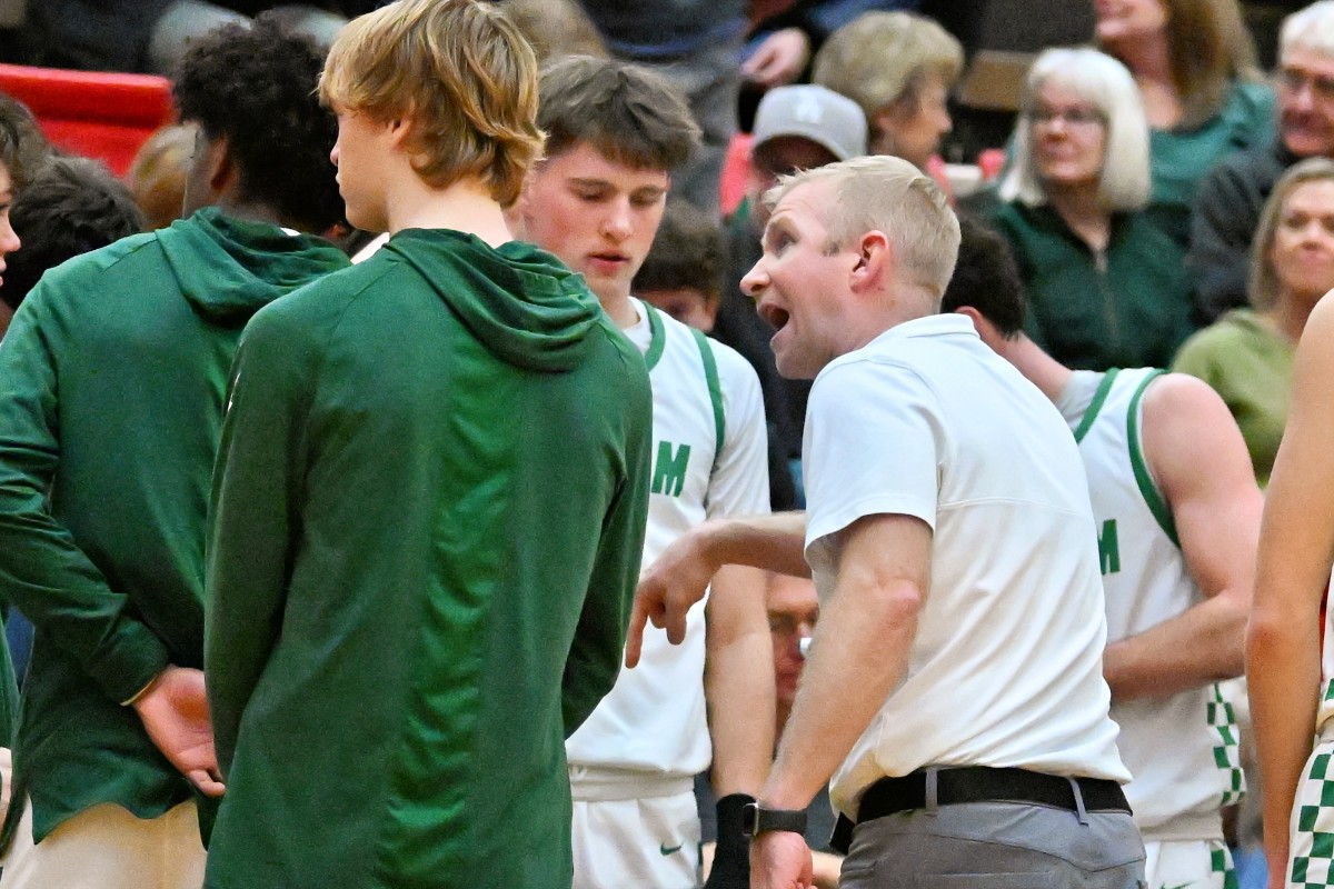 a Summit Mountain View 5A Oregon boys basketball quarterfinal 2024 Leon Neuschwander 30