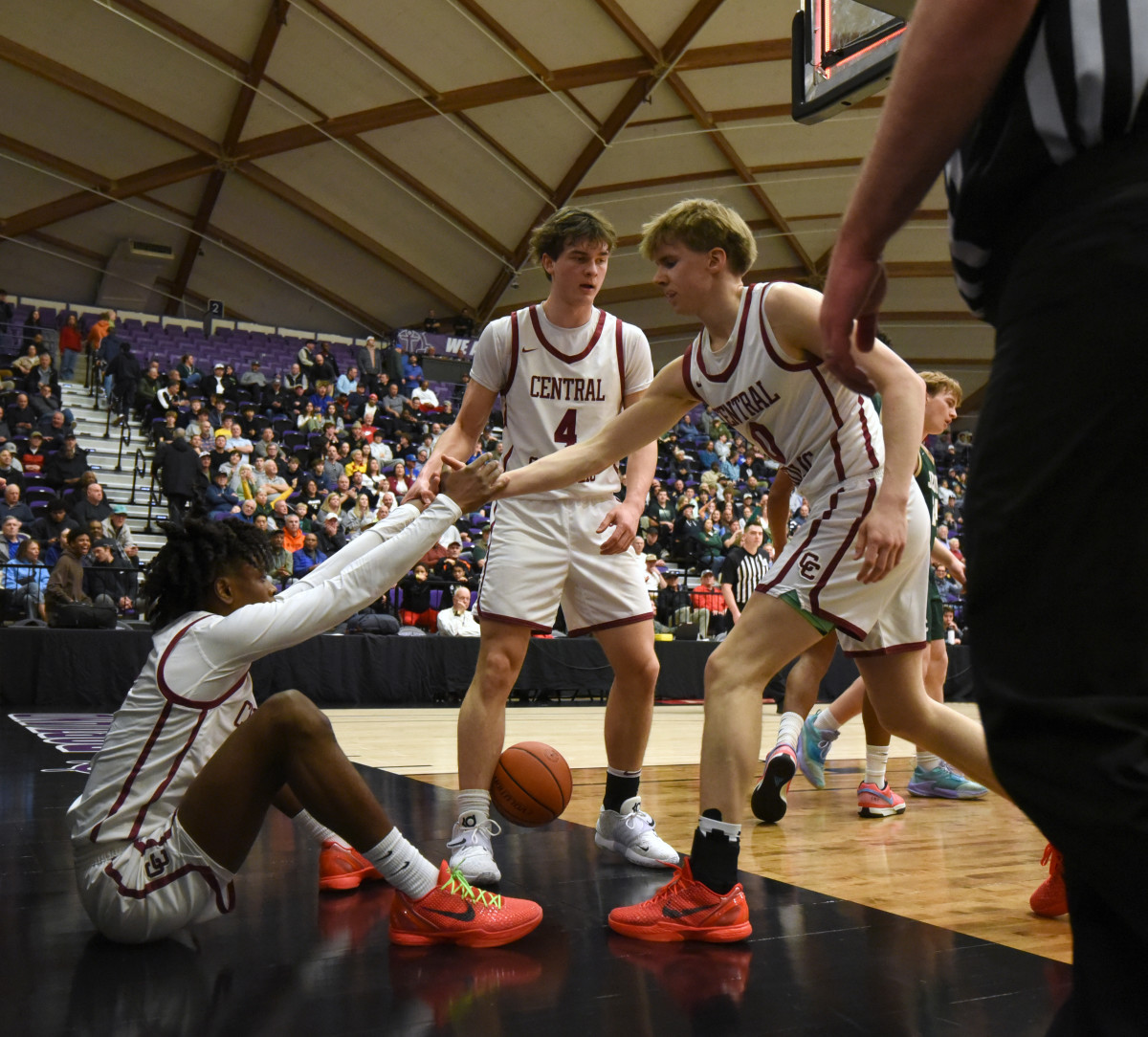 Jesuit Central Catholic 6A Oregon boys basketball quarterfinal 2024 Taylor Balkom 03