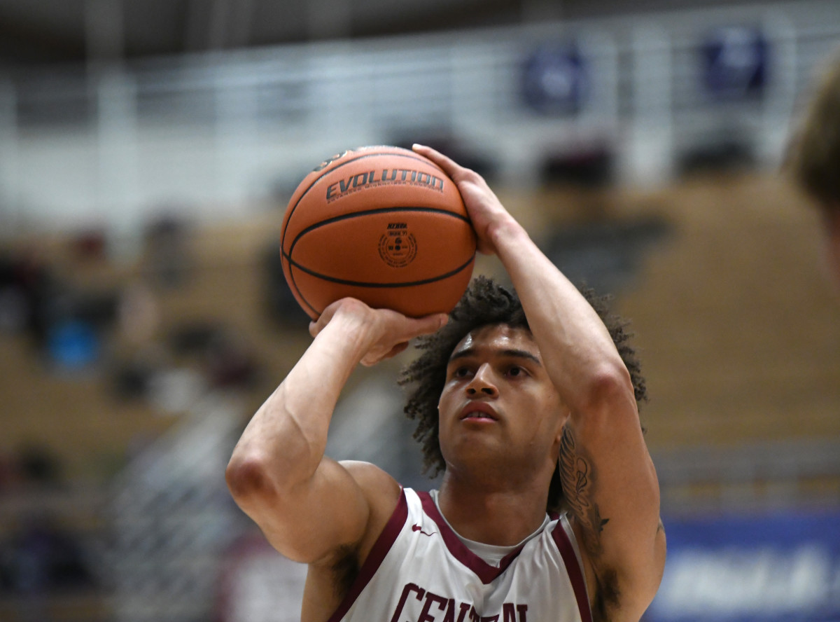 Jesuit Central Catholic 6A Oregon boys basketball quarterfinal 2024 Taylor Balkom 14