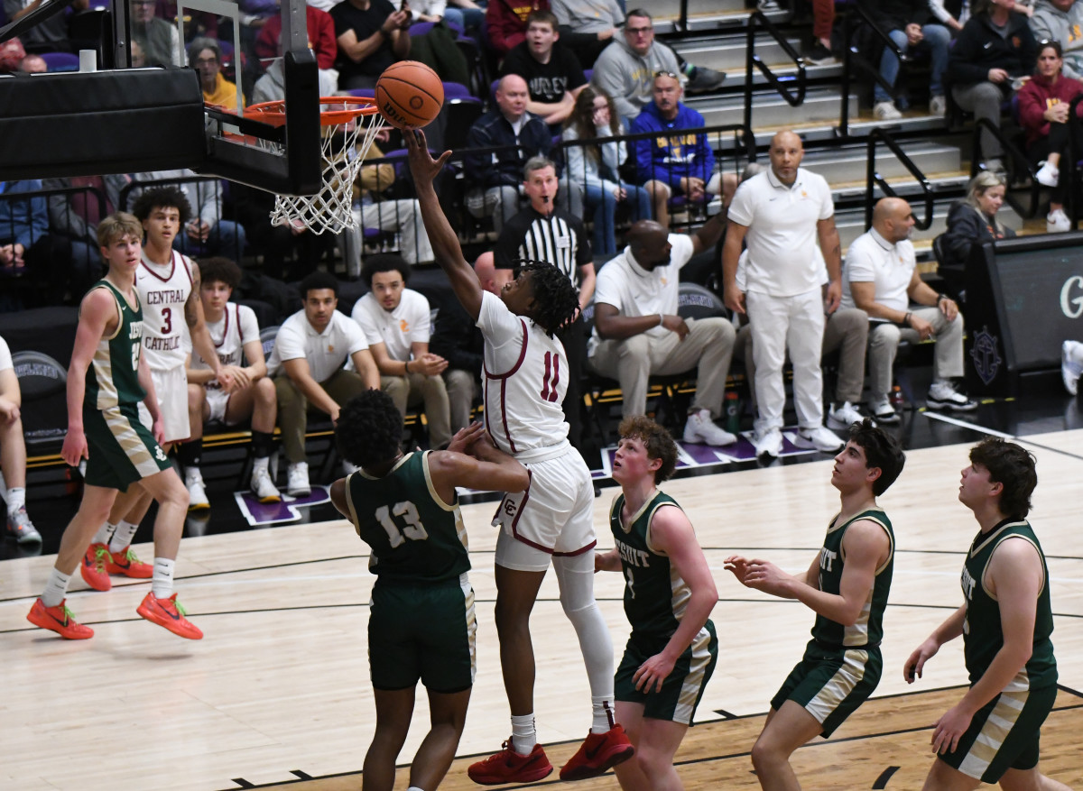 Jesuit Central Catholic 6A Oregon boys basketball quarterfinal 2024 Taylor Balkom 37