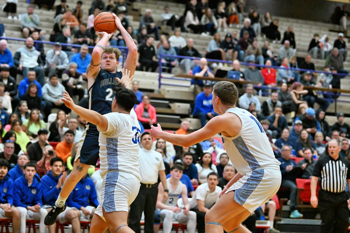 a Woodburn West Albany 5A Oregon boys basketball quarterfinal 2024 Leon Neuschwander 16