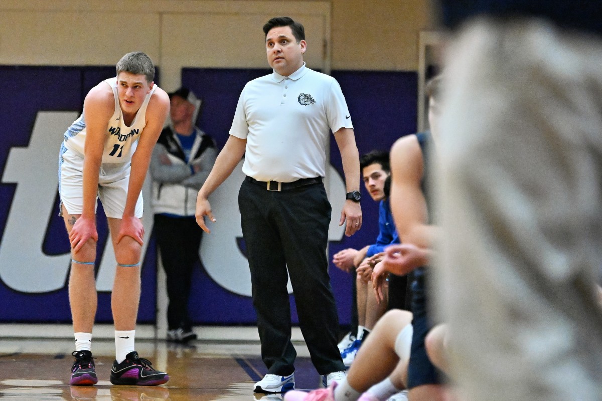 a Woodburn West Albany 5A Oregon boys basketball quarterfinal 2024 Leon Neuschwander 13