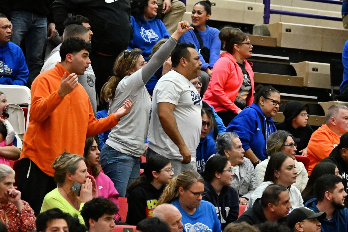 a Woodburn West Albany 5A Oregon boys basketball quarterfinal 2024 Leon Neuschwander 39