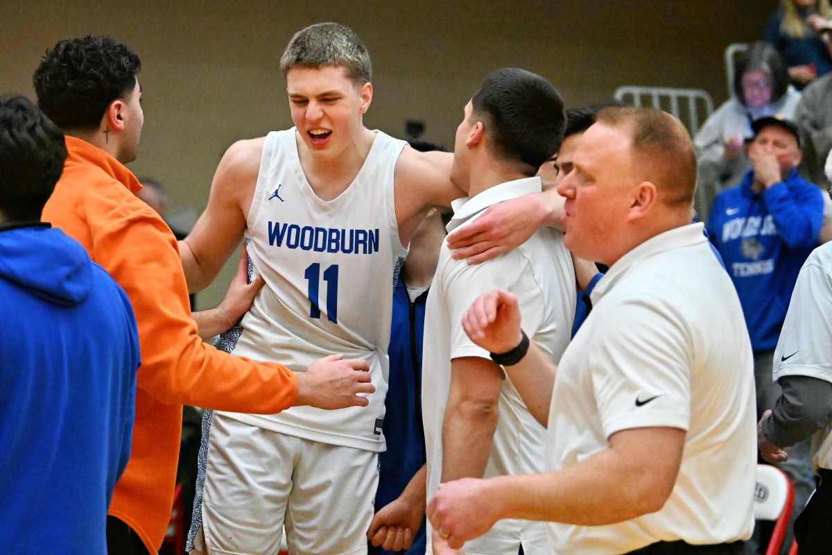 a Woodburn West Albany 5A Oregon boys basketball quarterfinal 2024 Leon Neuschwander 64