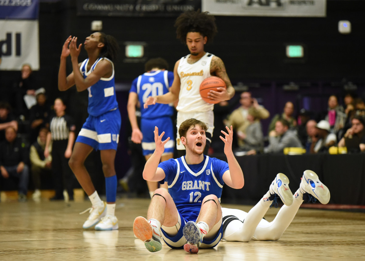 Grant Roosevelt 6A Oregon boys basketball quarterfinal 2024 Taylor Balkom 14