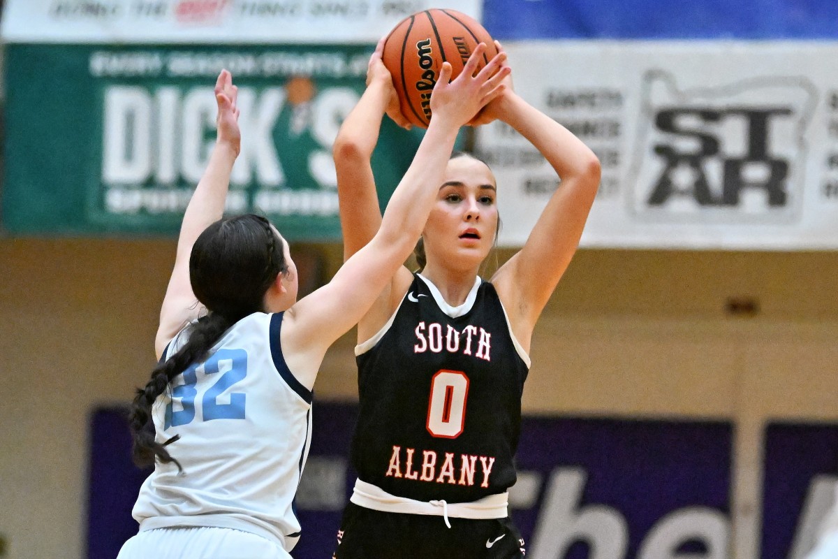 a Corvallis South Albany 5A Oregon girls basketball quarterfinal 2024 Leon Neuschwander 47