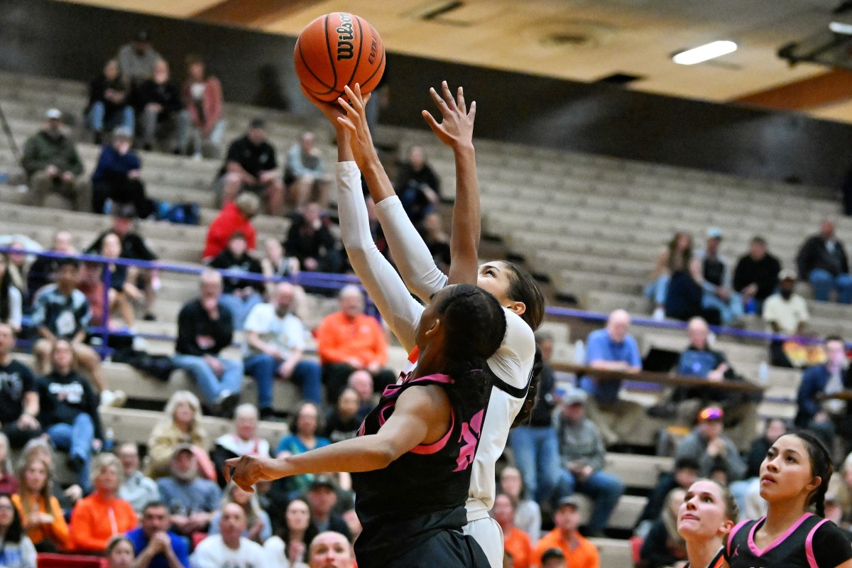 a Crater Springfield 5A Oregon girls basketball quarterfinal 2024 Leon Neuschwander 23