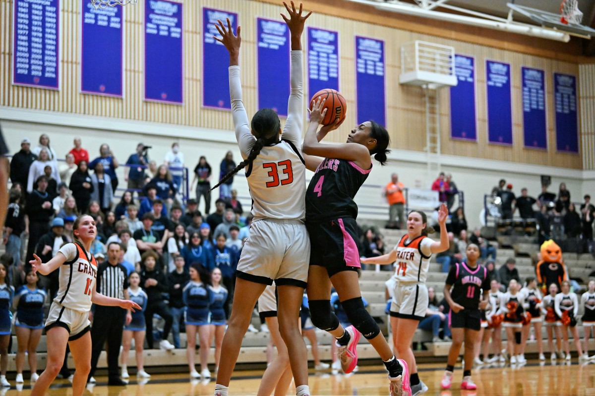 a Crater Springfield 5A Oregon girls basketball quarterfinal 2024 Leon Neuschwander 31