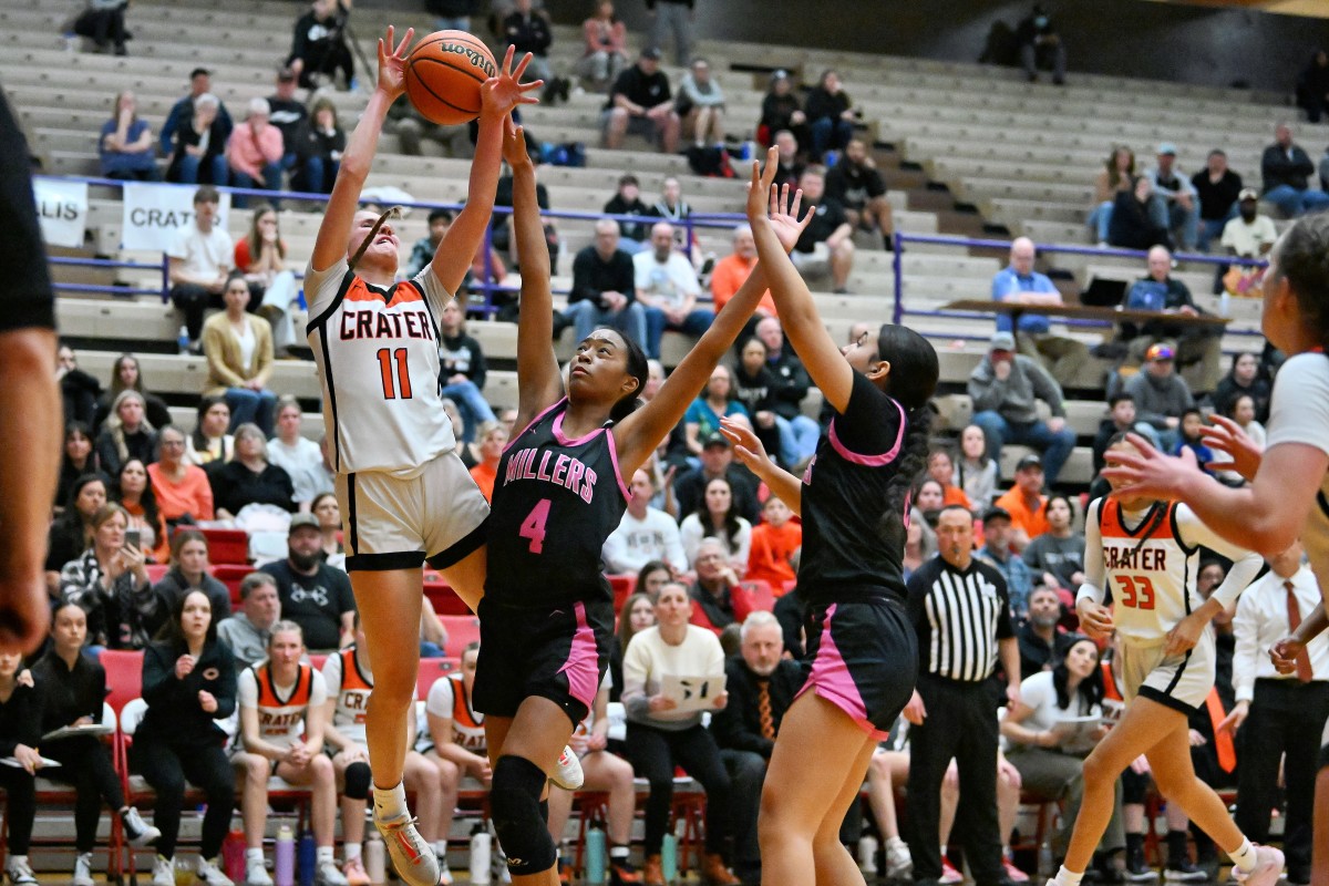 a Crater Springfield 5A Oregon girls basketball quarterfinal 2024 Leon Neuschwander 29