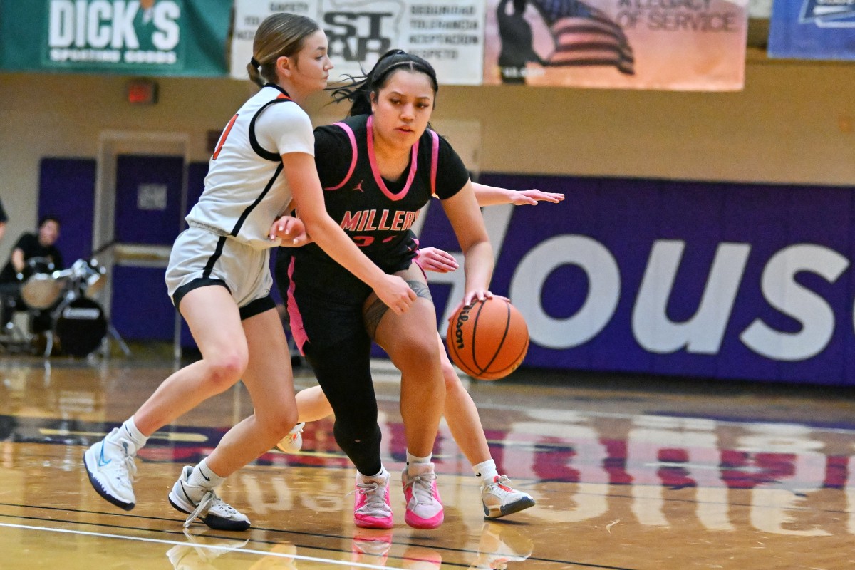 a Crater Springfield 5A Oregon girls basketball quarterfinal 2024 Leon Neuschwander 40