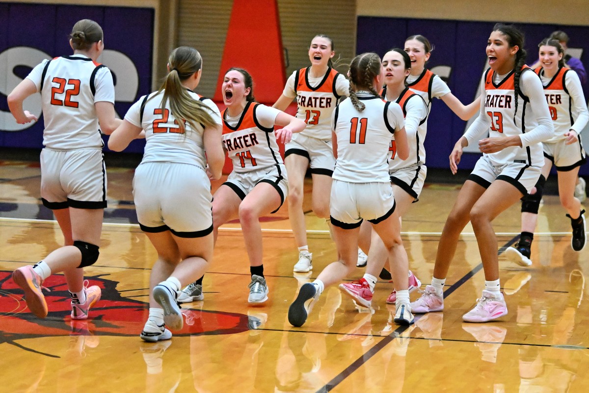 a Crater Springfield 5A Oregon girls basketball quarterfinal 2024 Leon Neuschwander 49