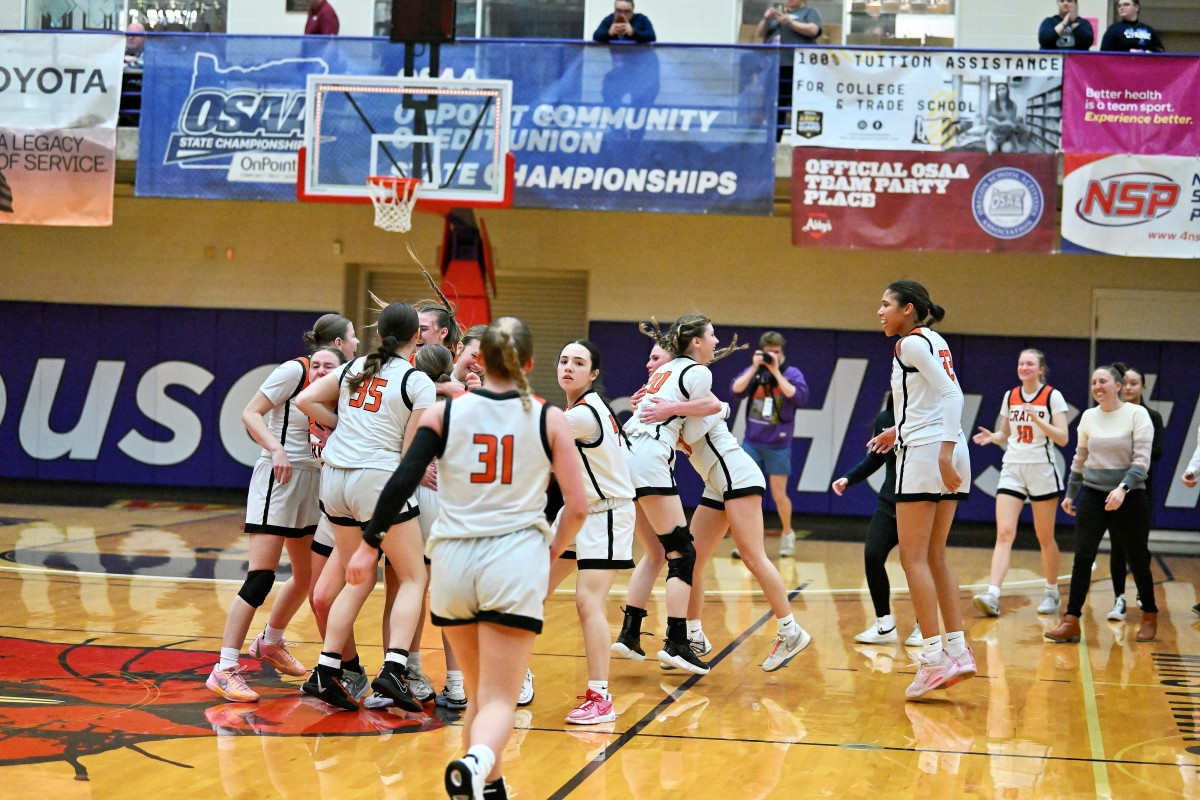 a Crater Springfield 5A Oregon girls basketball quarterfinal 2024 Leon Neuschwander 55