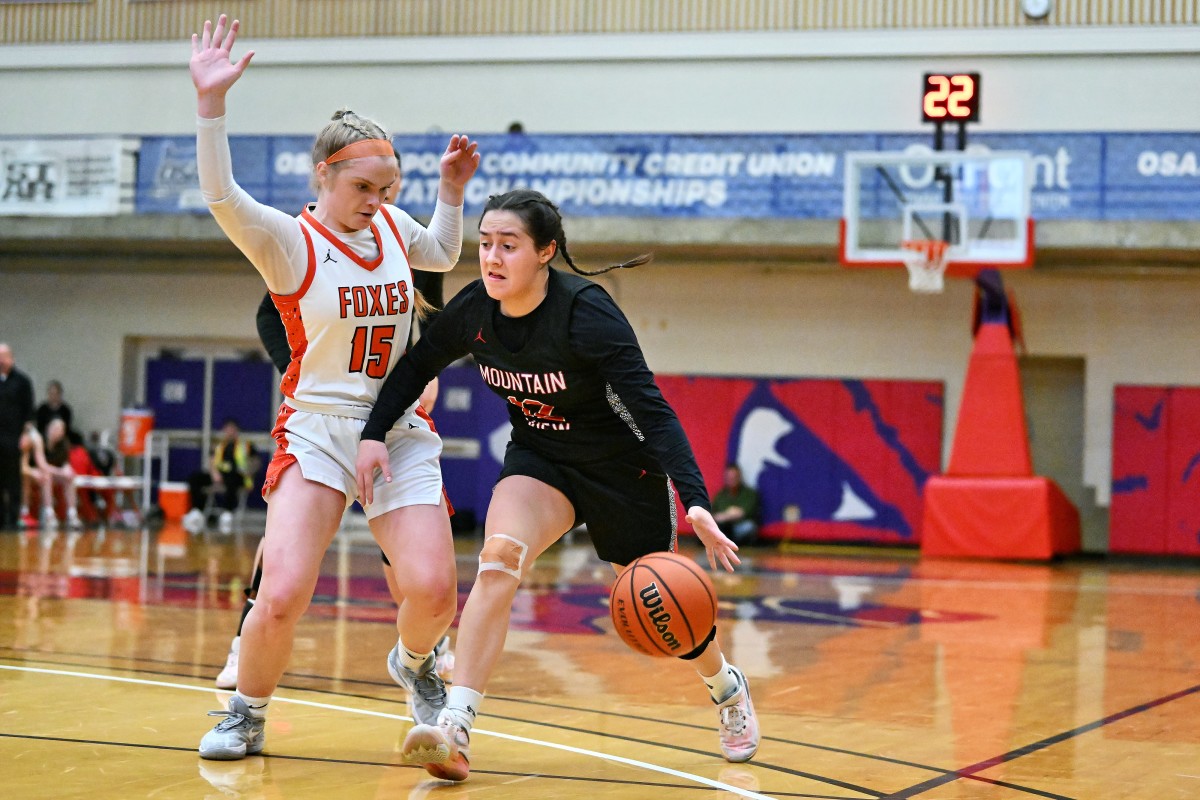 a Silverton Mountain View 5A Oregon girls basketball quarterfinal 2024 Leon Neuschwander 31