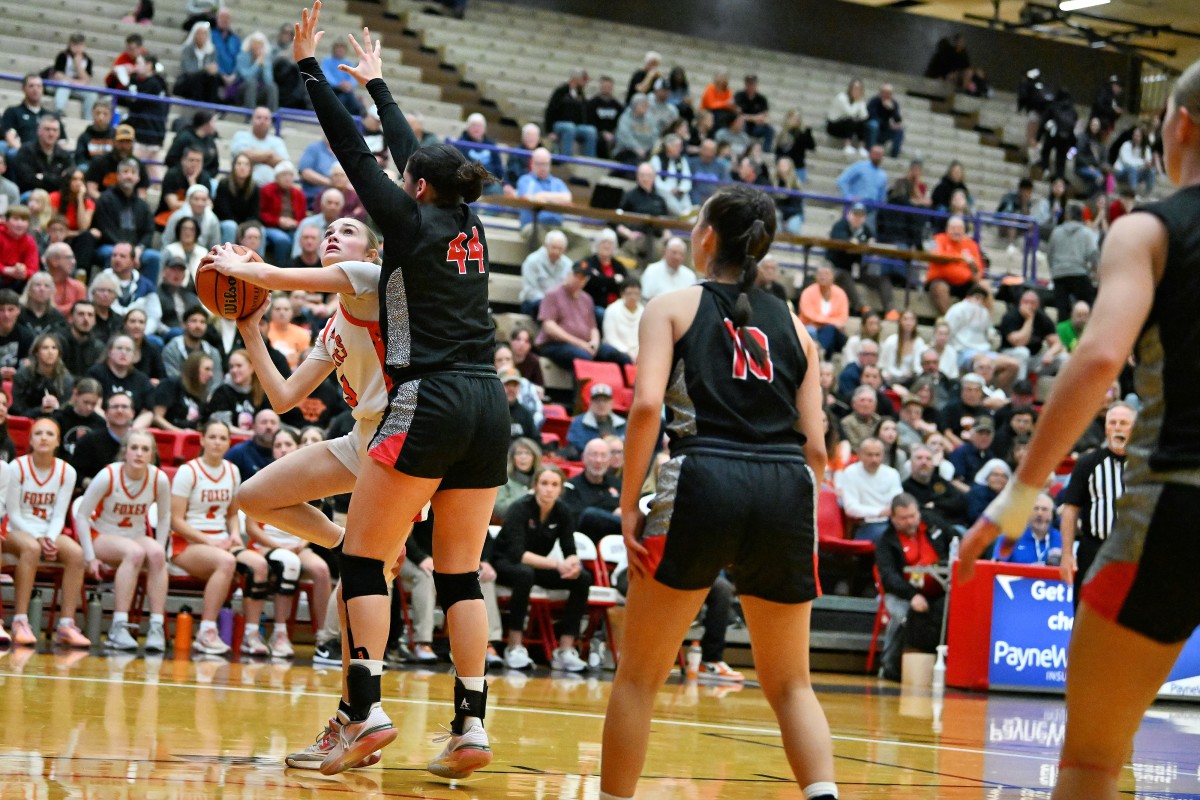 a Silverton Mountain View 5A Oregon girls basketball quarterfinal 2024 Leon Neuschwander 35