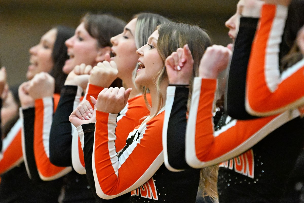 a Silverton Mountain View 5A Oregon girls basketball quarterfinal 2024 Leon Neuschwander 38