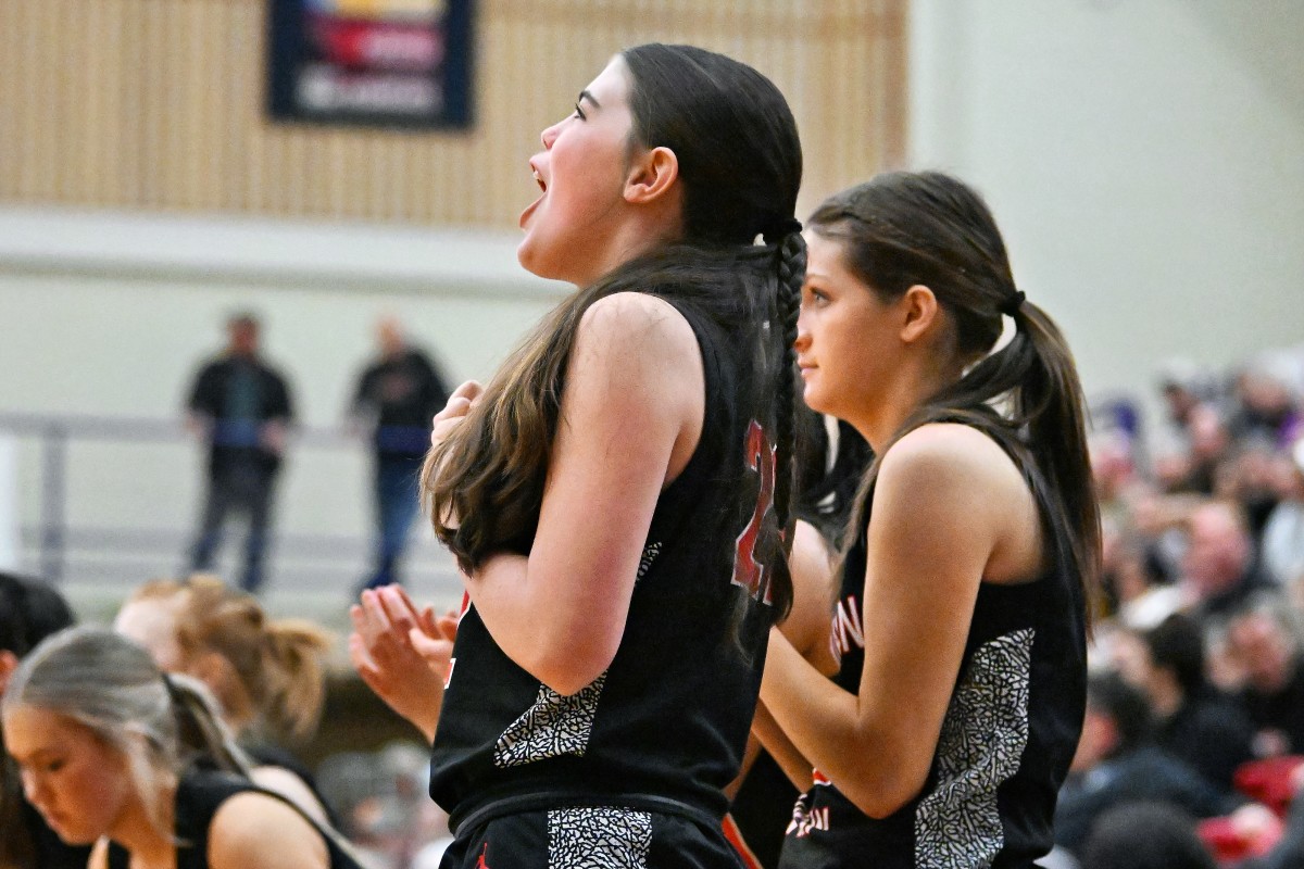 a Silverton Mountain View 5A Oregon girls basketball quarterfinal 2024 Leon Neuschwander 49