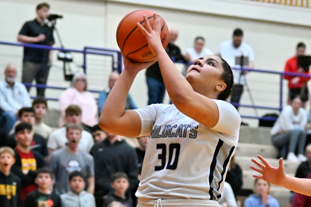 a Redmond Wilsonville 5A Oregon girls basketball quarterfinal 2024 Leon Neuschwander 7