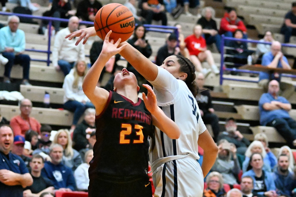 a Redmond Wilsonville 5A Oregon girls basketball quarterfinal 2024 Leon Neuschwander 20