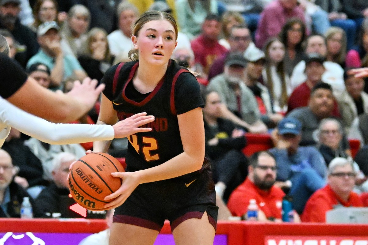 a Redmond Wilsonville 5A Oregon girls basketball quarterfinal 2024 Leon Neuschwander 25