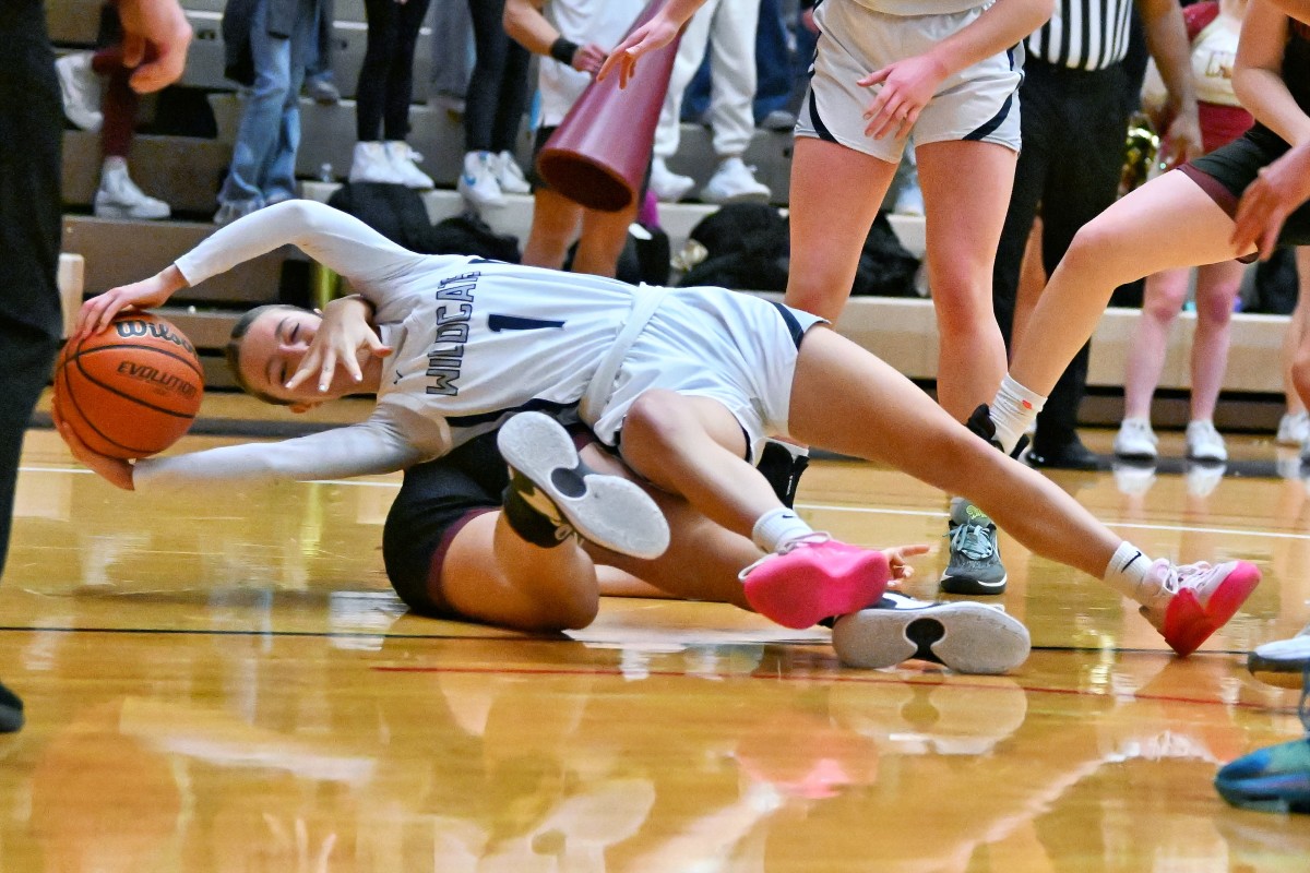 a Redmond Wilsonville 5A Oregon girls basketball quarterfinal 2024 Leon Neuschwander 48