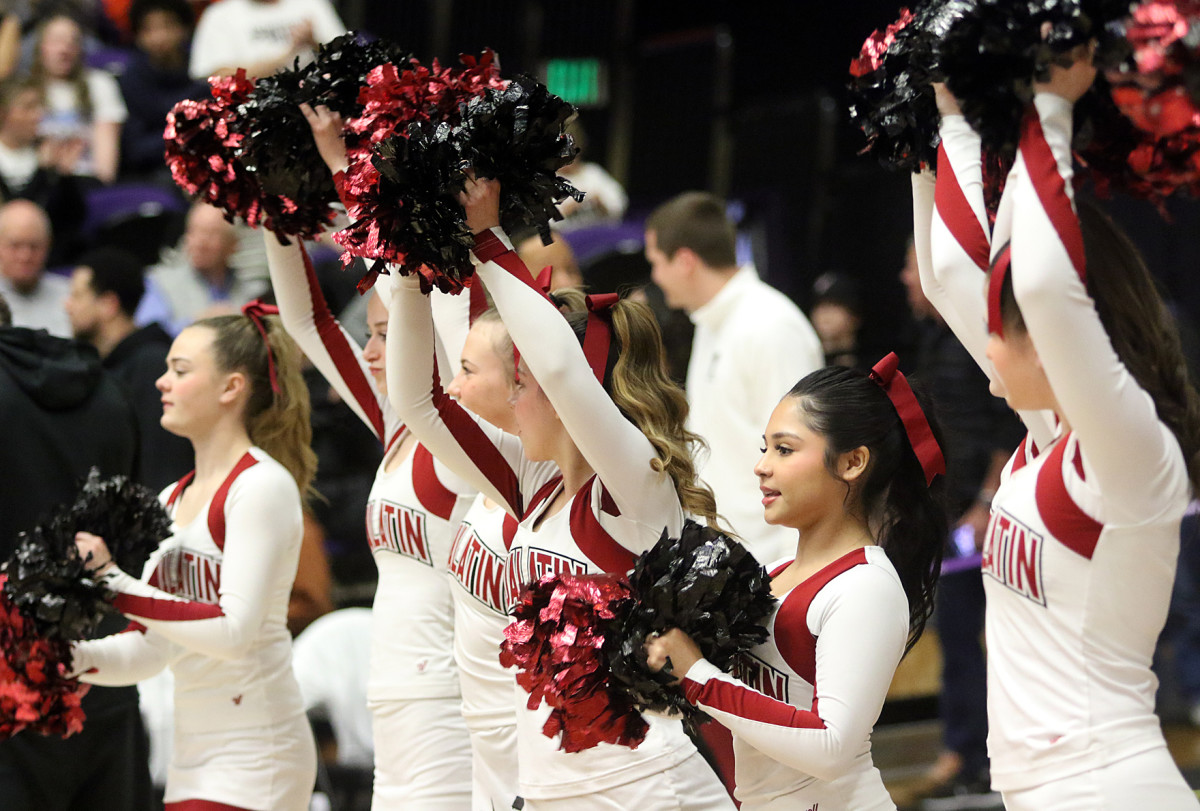 a Tualatin Central Catholic 6A Oregon boys basketball semifinal 2024 Dan Brood 8