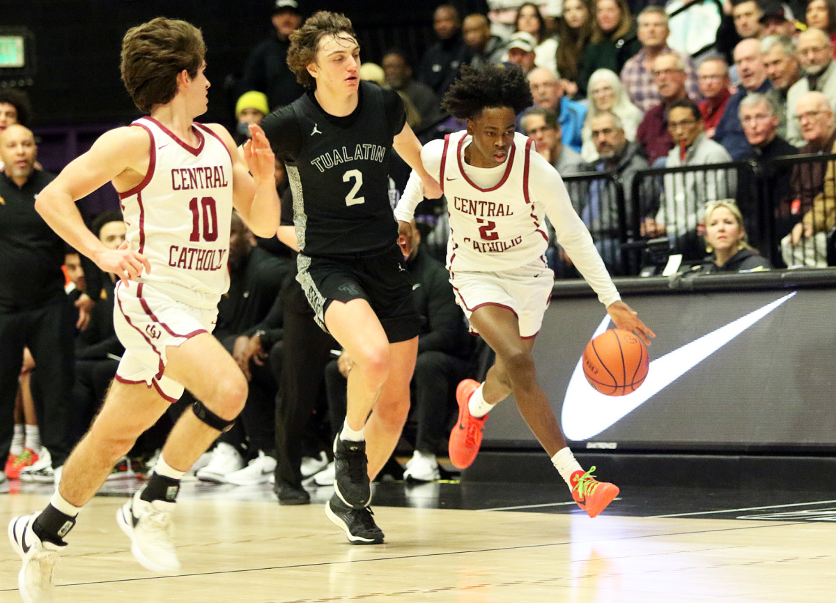 a Tualatin Central Catholic 6A Oregon boys basketball semifinal 2024 Dan Brood 26