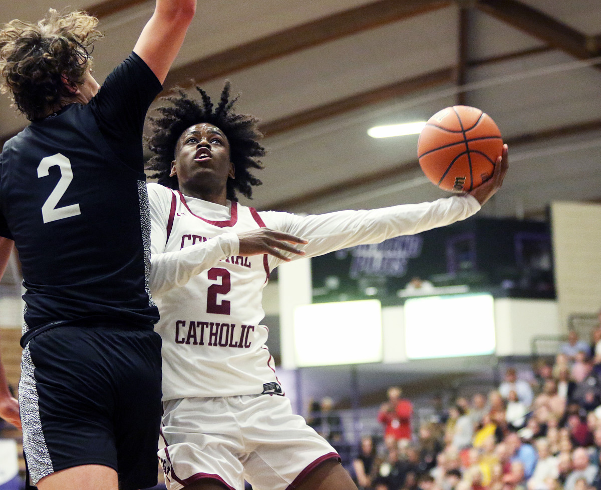 a Tualatin Central Catholic 6A Oregon boys basketball semifinal 2024 Dan Brood 38