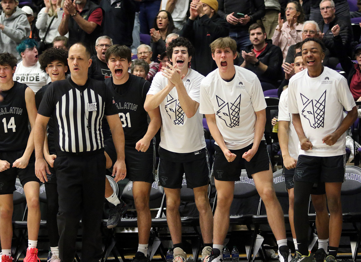 a Tualatin Central Catholic 6A Oregon boys basketball semifinal 2024 Dan Brood 42