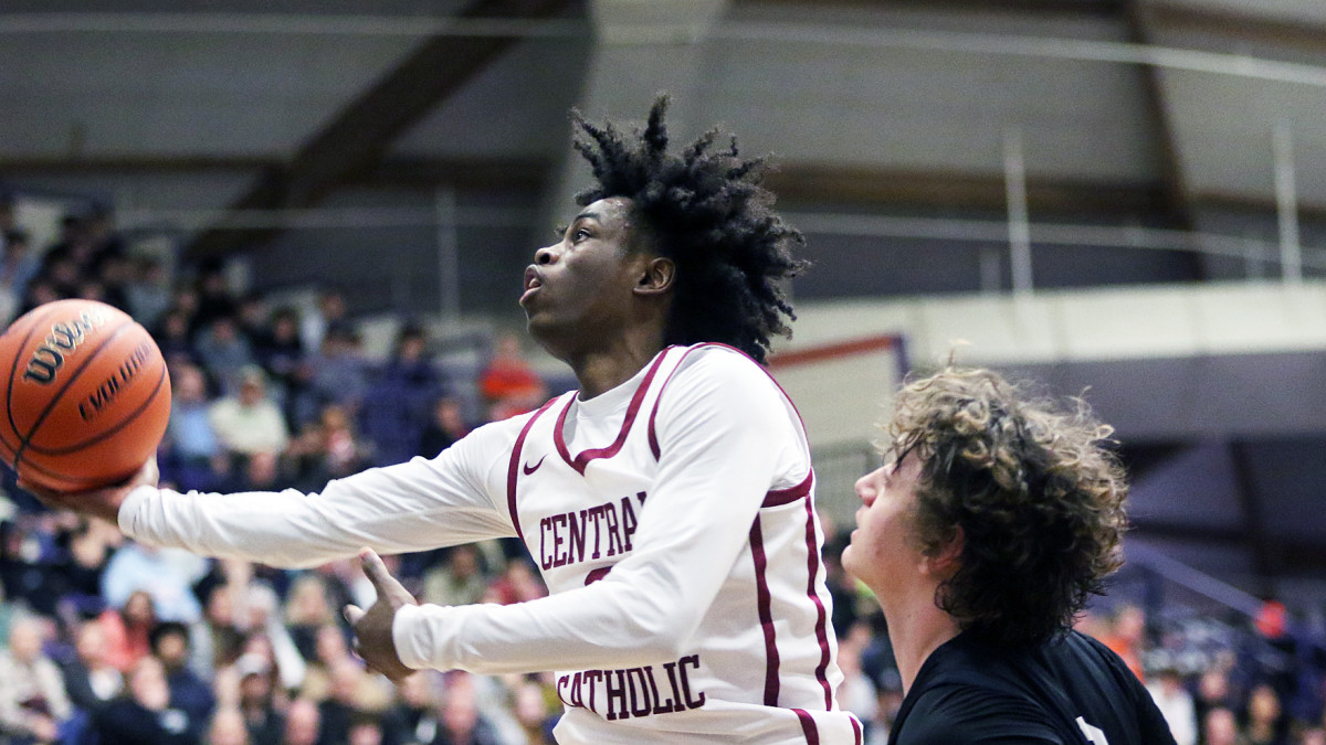 a Tualatin Central Catholic 6A Oregon boys basketball semifinal 2024 Dan Brood 55