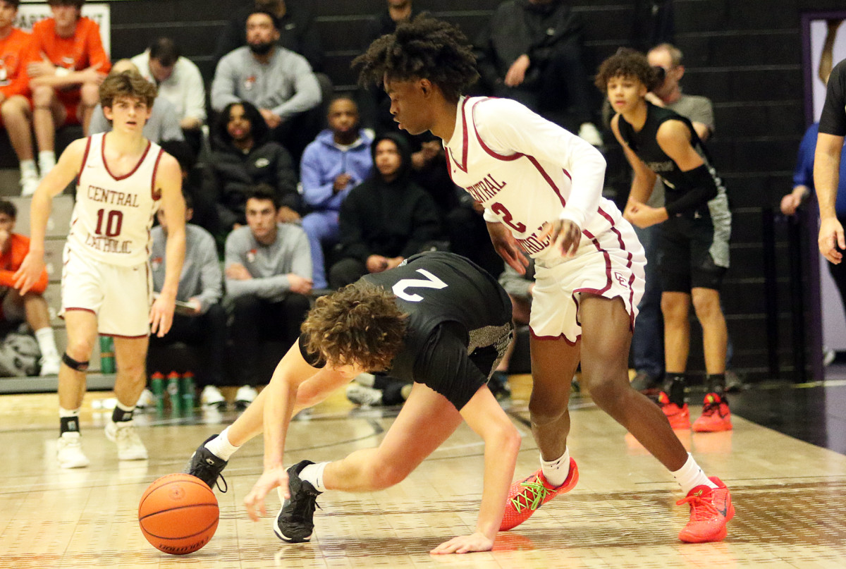 a Tualatin Central Catholic 6A Oregon boys basketball semifinal 2024 Dan Brood 57