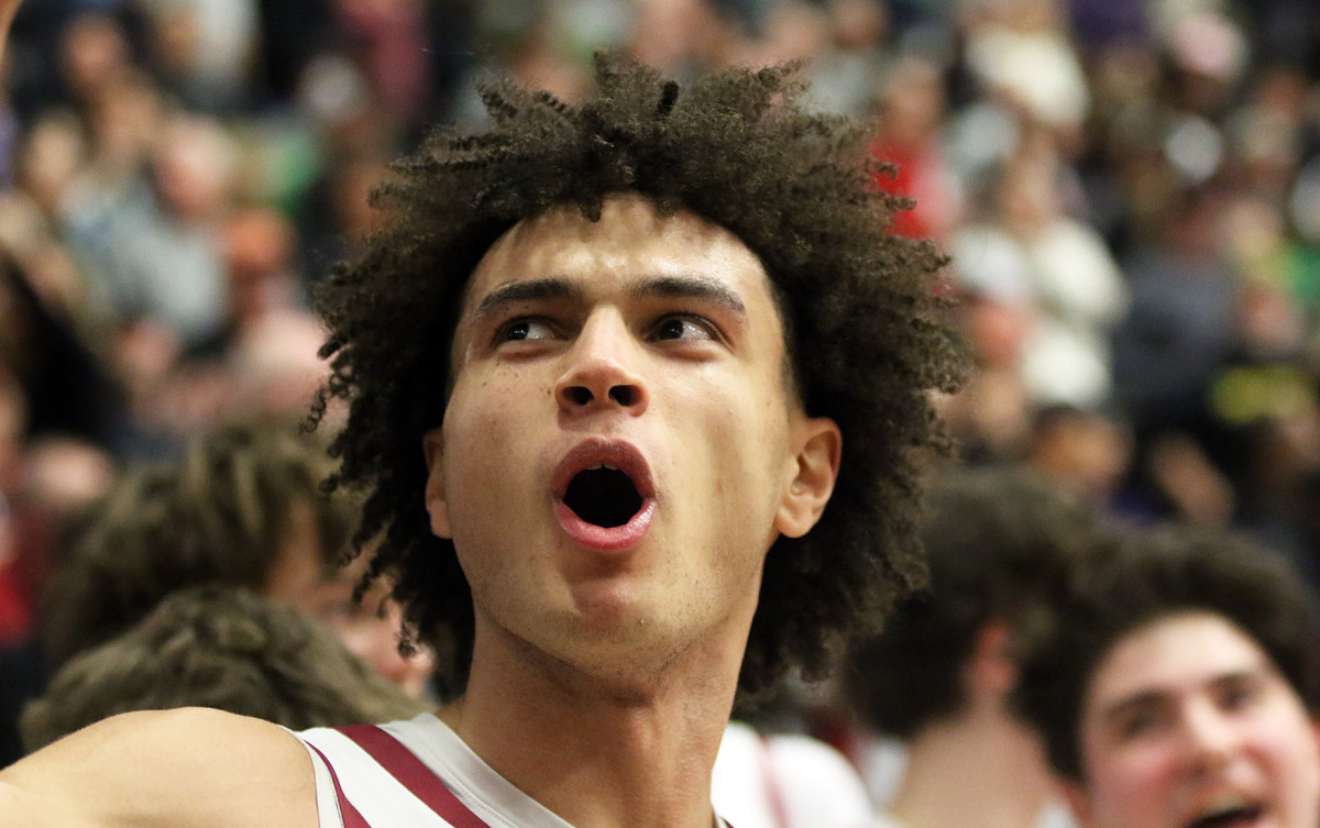 a Tualatin Central Catholic 6A Oregon boys basketball semifinal 2024 Dan Brood 66