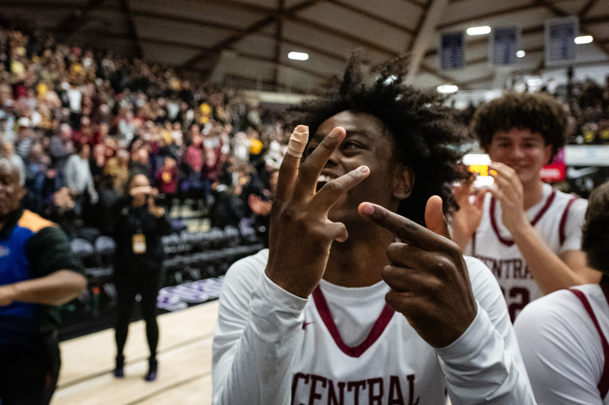 Central Catholic Roosevelt 6A Oregon boys basketball final 2024 Naji Saker-295