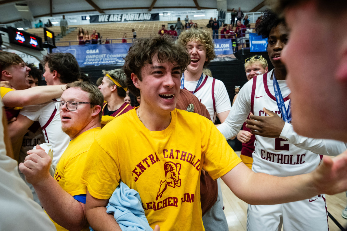 Central Catholic Roosevelt 6A Oregon boys basketball final 2024 Naji Saker-313