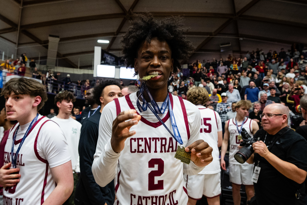 Central Catholic Roosevelt 6A Oregon boys basketball final 2024 Naji Saker-320