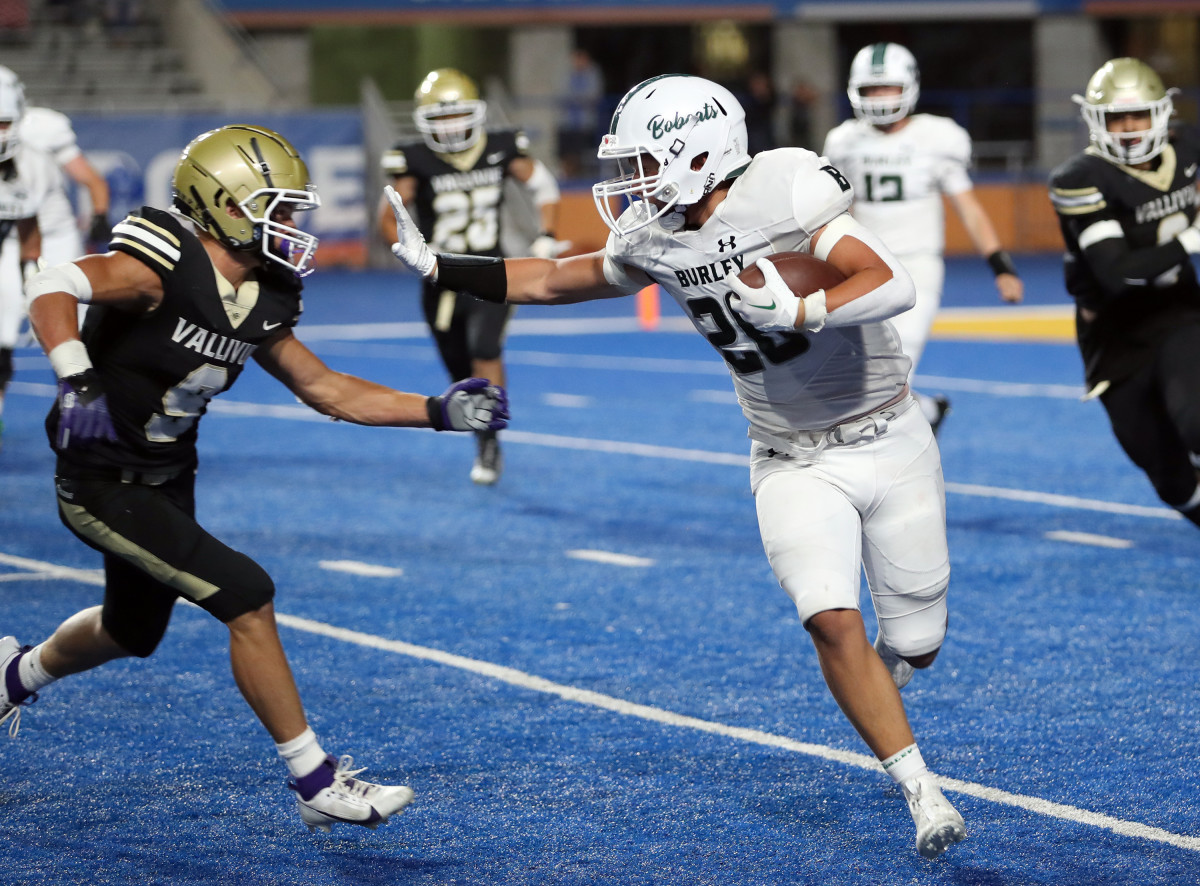 Photos: Gatlin Bair Was The Blur On 'The Blue' At Boise State ...