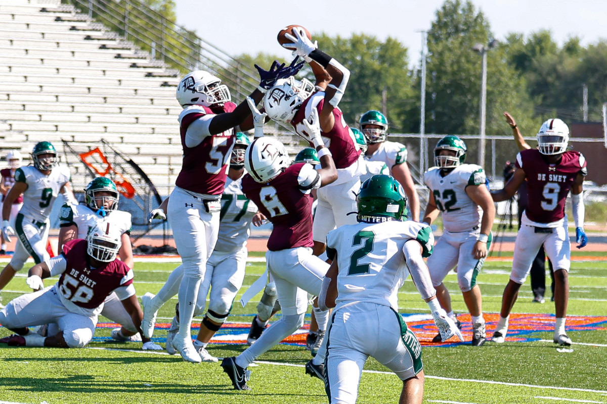 De Smet Glenbard West Missouri Illinois football Sept 2 2023 Nate Latsch-18