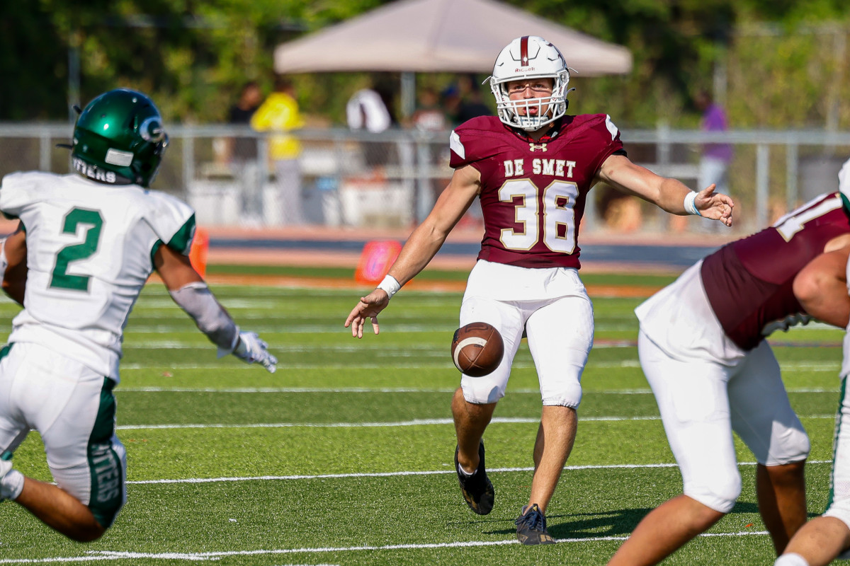 De Smet Glenbard West Missouri Illinois football Sept 2 2023 Nate Latsch-40