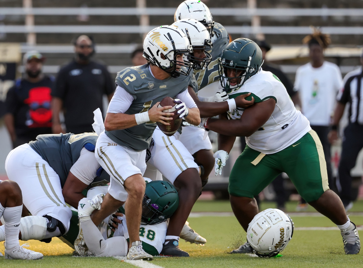 DeSoto vs South Oak Cliff September 9, 2023 Photo-Robbie Raketstraw12