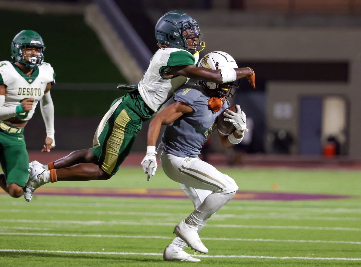 DeSoto vs South Oak Cliff September 9, 2023 Photo-Robbie Raketstraw17