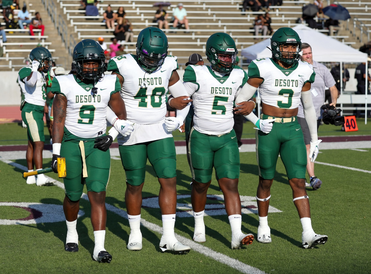 DeSoto vs South Oak Cliff September 9, 2023 Photo-Robbie Rakestraw86