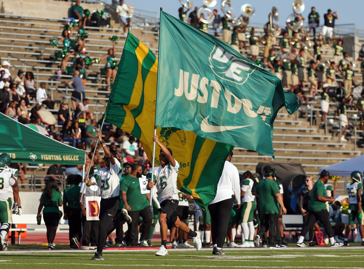 DeSoto vs South Oak Cliff September 9, 2023 Photo-Robbie Rakestraw92